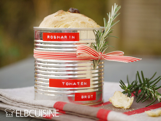 Tomaten-Rosmarin-Dosen-Brot