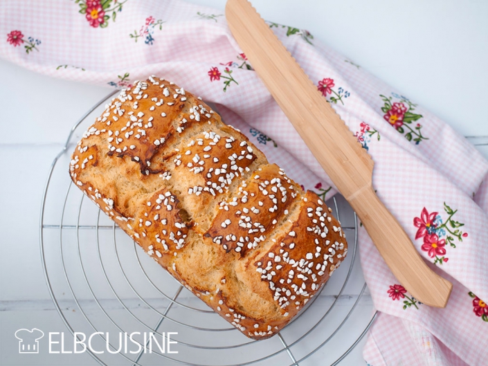 Brioche mit Hagelzucker von oben