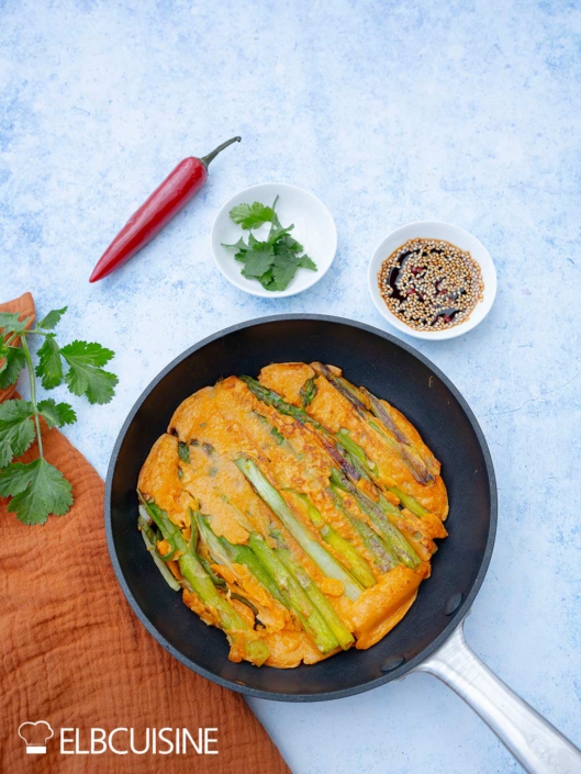 Spargelpfannkuchen – ein köstliches Ottolenghi-Rezept