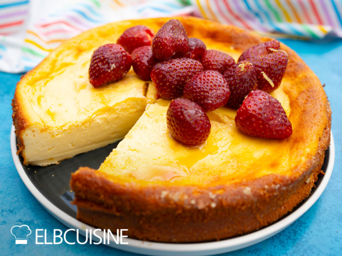 Schneller Käsekuchen mit Quark zum Käsekuchentag - ELBCUISINE