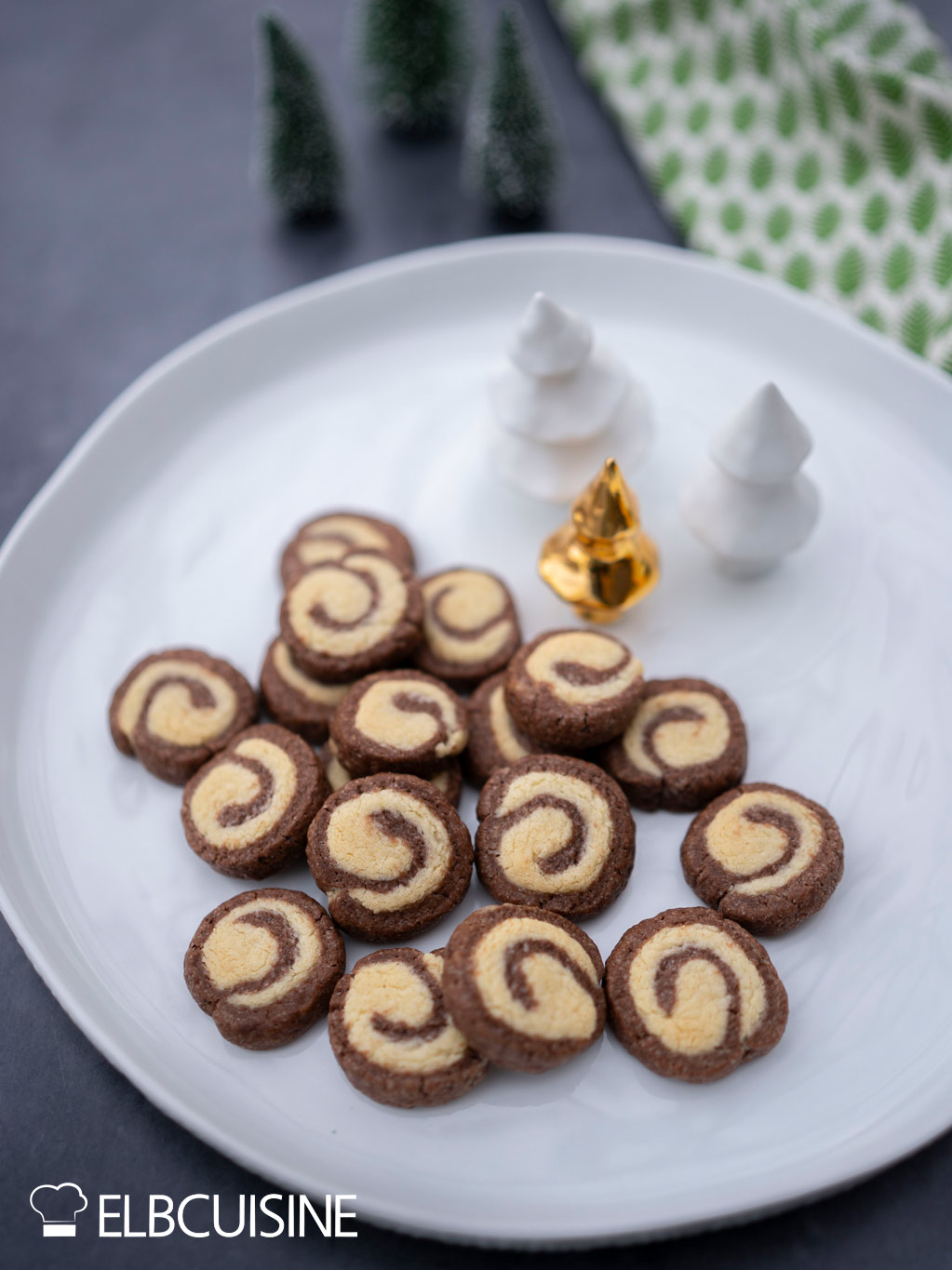 Schwarz-Weiss-Gebaeck, Weihnachtsplätzchen