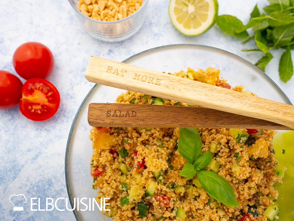 Salat zum Grillen mit Couscous und Erdnuss